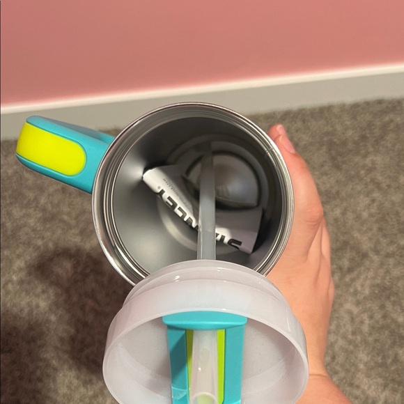 Stanley Turquoise Quencher H2.0 Tumbler 30oz - Picture 5 of 5